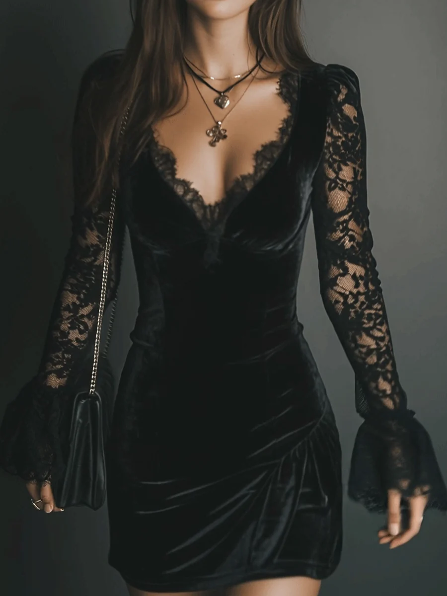 Mini Dress in Velvet and Lace Luna