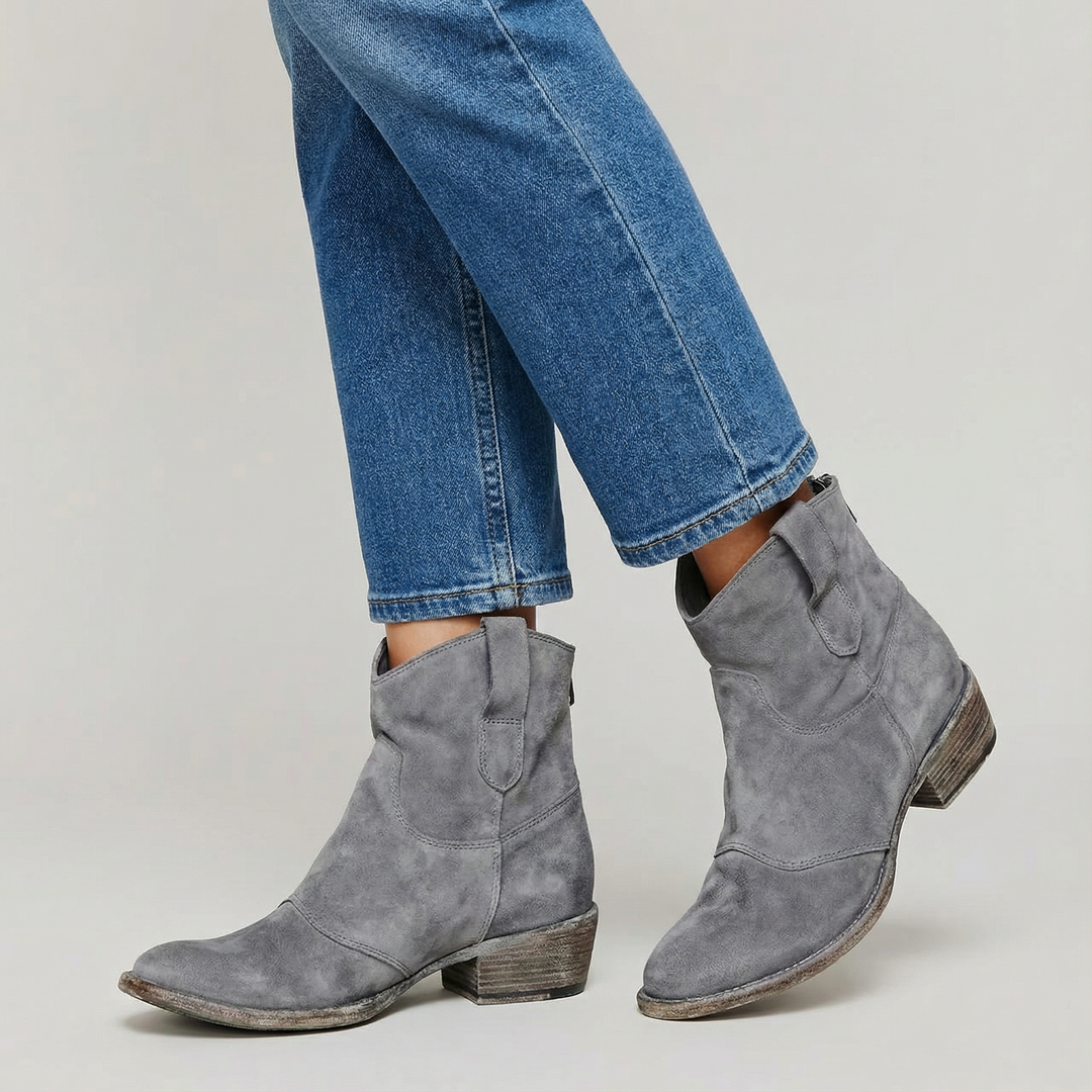 Giada | Western Ankle Boots in Suede