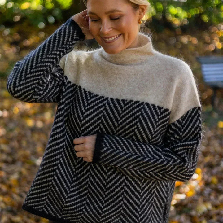 ADELIE | High-Quality High Neck Sweater in Fine Knit